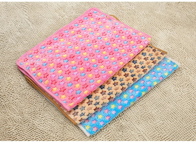 Soft and Fluffy High Quality Pet Blanket Cute Star Print